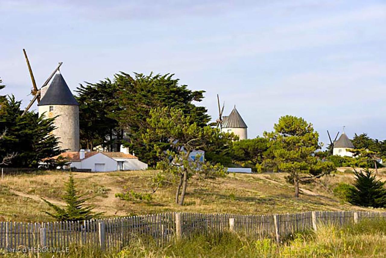 Le Cachet D'Une Maison De Centre-Bourg A Beauvoir-Sur-Mer Exterior photo